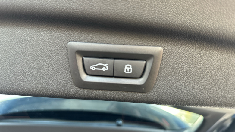 BMW 2 Series 220i MHT M Sport 5dr DCT Petrol Hatchback